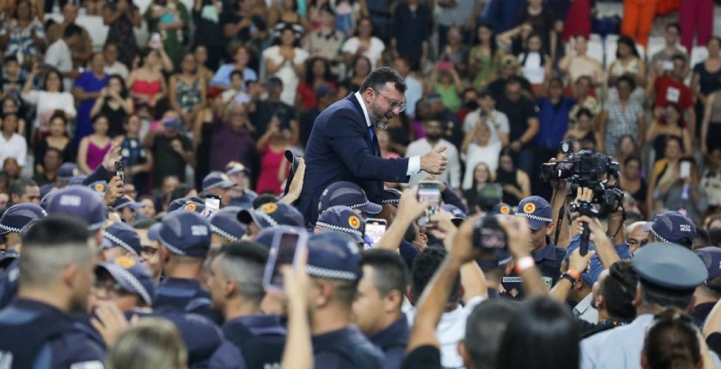 Durante formatura de mil novos policiais militares, Wilson Lima reforça compromisso com o fortalecimento da Segurança no AM