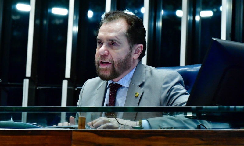 Plínio Valério define prioridades para 2025: BR-319 lidera lista de projetos que receberão emendas parlamentares