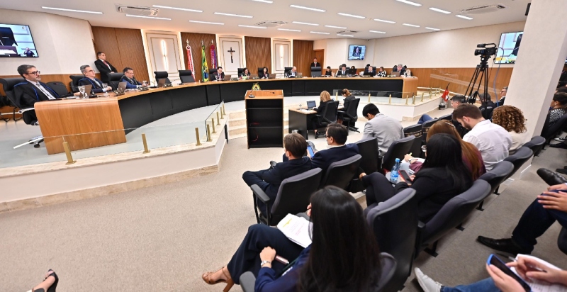 TCE-AM reprova contas de ex-gestor da Câmara de Japurá e aplica multa de R$ 25 mil