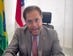 Cortes feito pelo Governo Lula no AM revoltam Plínio Valério: “Quem faz isso não entende de Amazônia”; veja vídeo