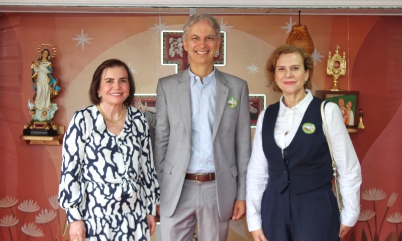 Presidente do TCE-AM participa da inauguração do primeiro barco-hospital do Amazonas