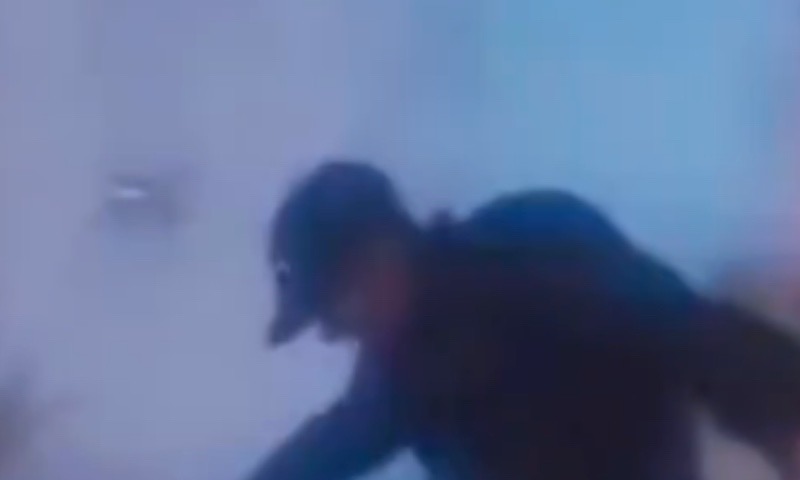 Facção invade festa e executa rival na frente do público; veja vídeo
