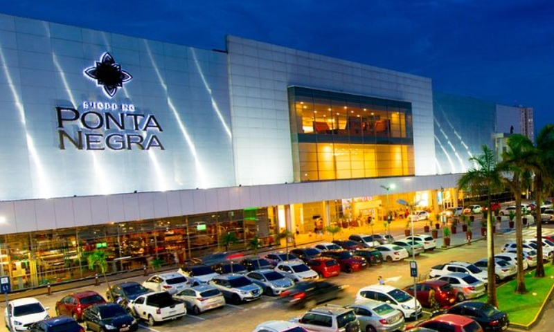 Shopping Ponta Negra é condenado a indenizar casal que foi constrangido por agente de segurança