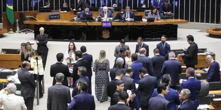 Câmara aprova PL que determina castração química a condenados por pedofilia