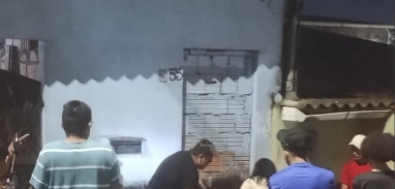 Jovem é executado com nove tiros em rua movimentada de Manaus; veja