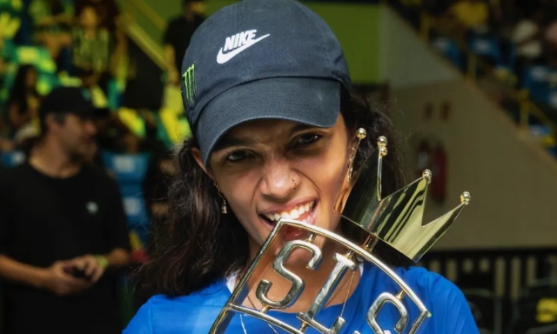 Rayssa Leal dá show e conquista o tricampeonato do SLS Super Crown