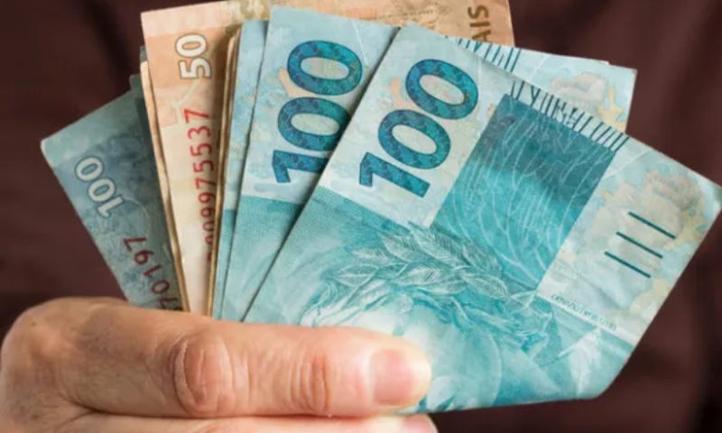 Segunda parcela do décimo terceiro deve ser depositada até sexta-feira (20)