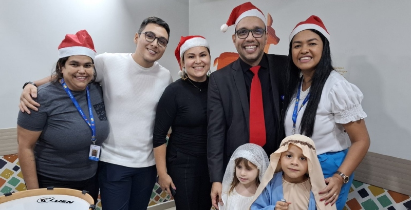 Hapvida celebra Natal inclusivo reunindo crianças com TEA, pais e colaboradores em Manaus
