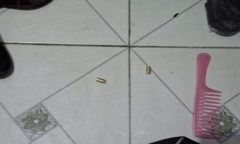 Homem é mort0 a tir0s em quitinete quando tentava se esconder no Tarumã