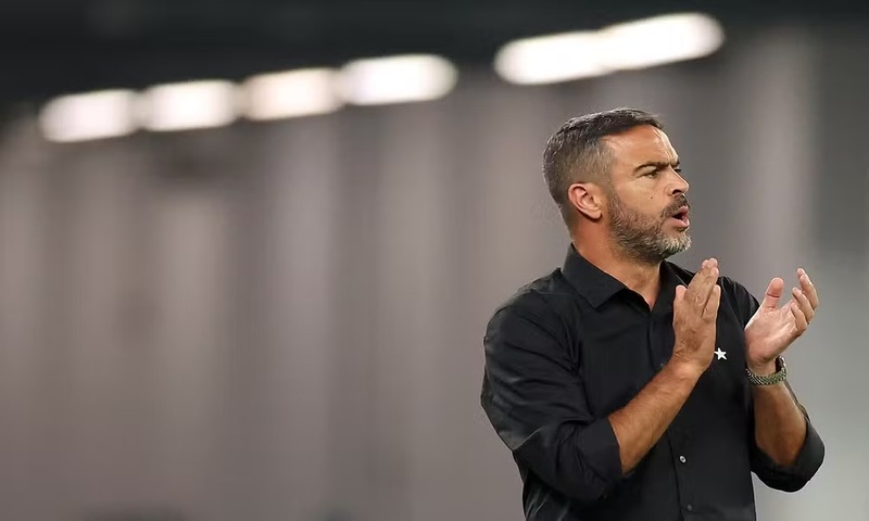 Artur Jorge não fica no Botafogo para 2025