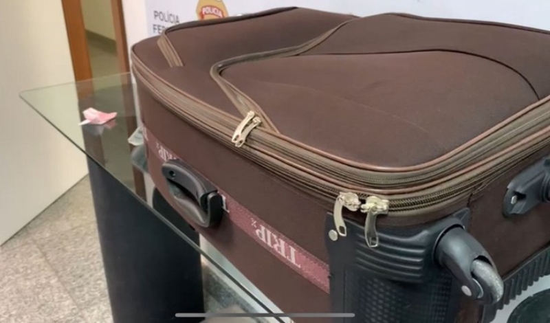 Amazonense é presa tentando embarcar com 3 kg de cocaína para Portugal