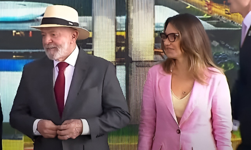 Lula compara democracia com adultério e diz que amantes são mais amadas que esposas; veja vídeo