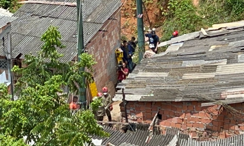 “O último refúgio”: pai e filha são encontrados mortos e abraçados em deslizamento de terra no bairro Redenção