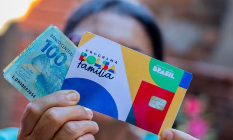 Caixa começa a pagar Bolsa Família de janeiro nesta segunda-feira (20)