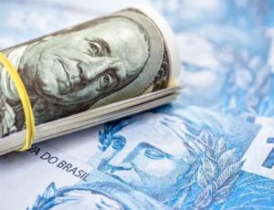 Dólar apresenta volatilidade após posse de Trump; moeda dos EUA é cotada a R$ 6,05