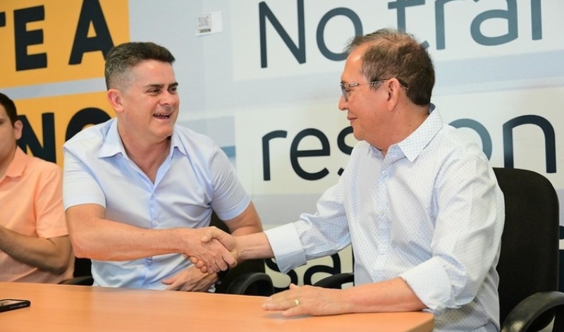 Prefeito de Manaus, David Almeida, nomeia Arnaldo Flores como presidente do IMMU