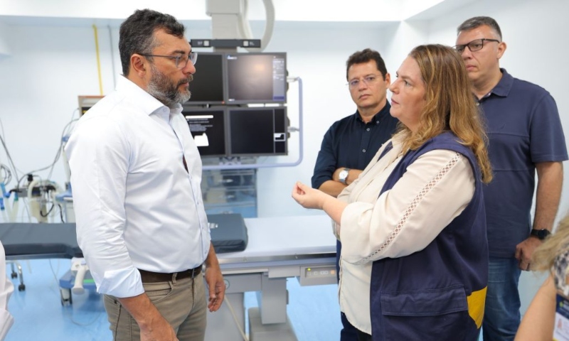Governador Wilson Lima entrega novos aparelhos para procedimentos cardiológicos no Hospital Francisca Mendes