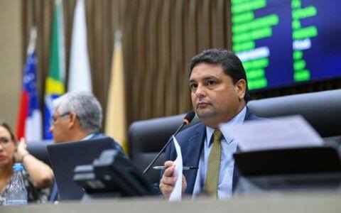 Ex-presidente da CMM, Caio André, é cotado para assumir Secretaria de Cultura após derrota nas urnas