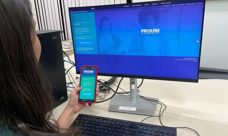Inscrições para o Prouni 2025 terminam nesta terça-feira (28)
