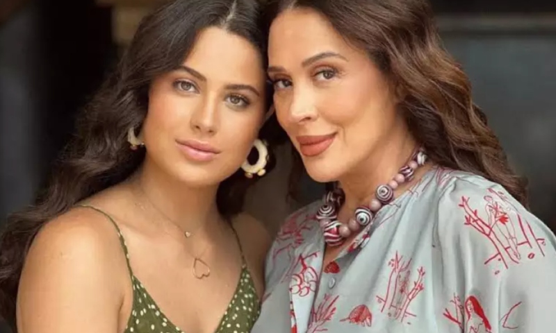 Claudia Raia se pronuncia após ser denunciada por presente polêmico para filha aos 12 anos