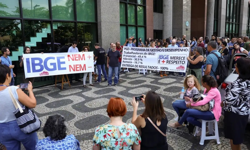 Governo decide suspender temporariamente a fundação Privada IBGE+