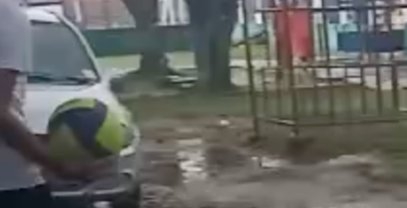 Crianças são atingidas por raio enquanto brincavam em Manacapuru; veja vídeo