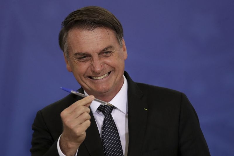 Bolsonaro é aprovado em 1º lugar em concurso público para professor; entenda