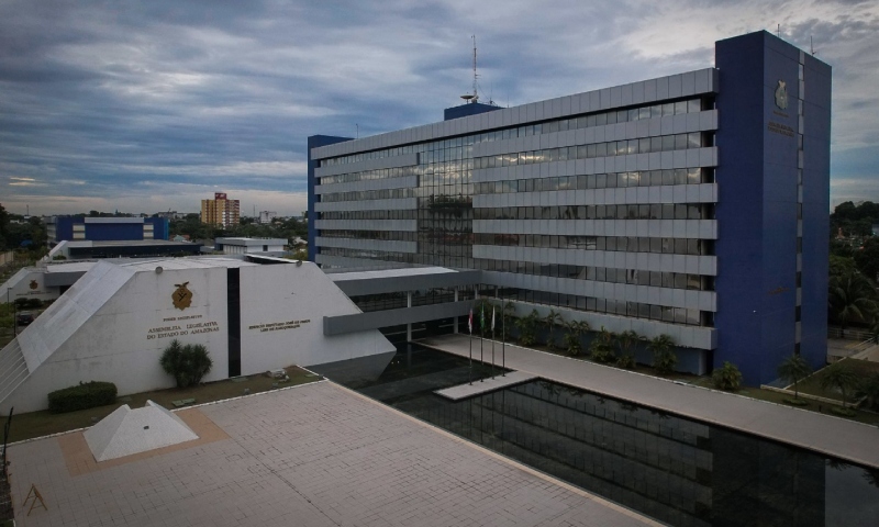 Aleam retoma os trabalhos com a posse da Mesa Diretora e leitura da Mensagem Governamental