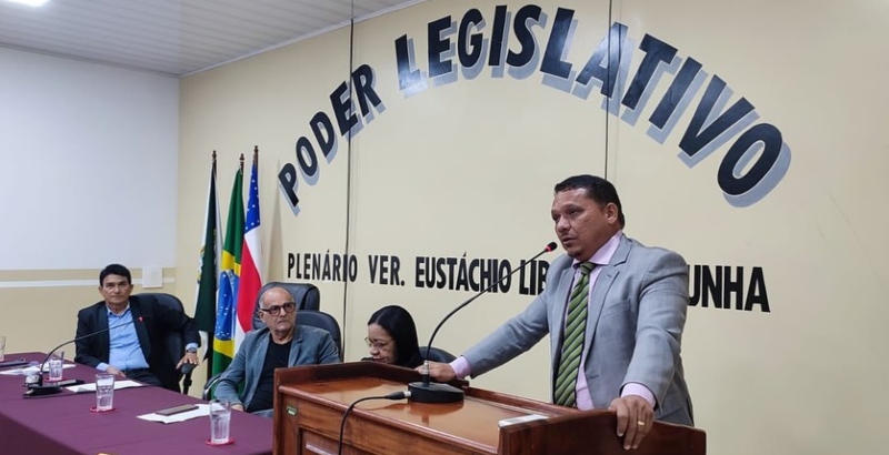 Vereador de Urucará vira alvo do TCE-AM após ser eleito presidente da Câmara pela terceira vez