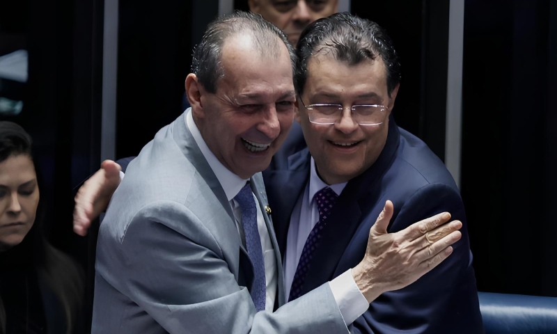 Senadores Omar Aziz e Eduardo Braga serão homenageados pela atuação em defesa da ZFM na Reforma Tributária