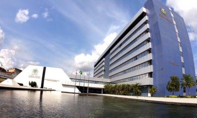 Aleam gastará R$ 6,3 milhões com aluguel de picapes automáticas e de luxo para deputados