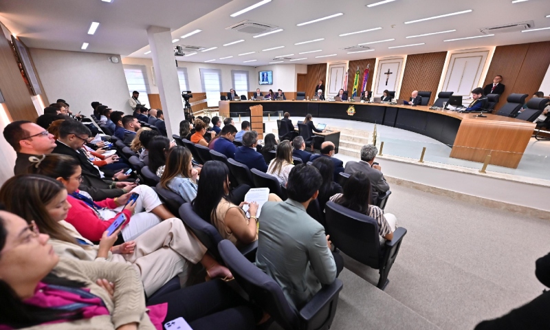 TCE-AM terá 119 processos em pauta na sessão desta terça-feira (11)