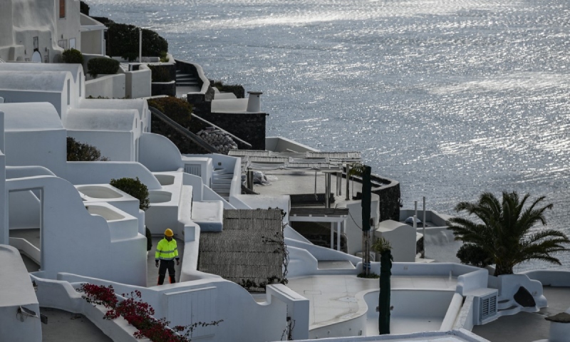 Grécia declara estado de emergência após série de terremotos em Santorini