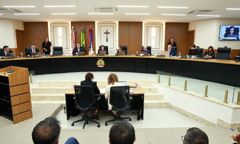 TCE-AM aplica R$ 31 mil em multas ao ex-prefeito de Careiro por irregularidades em licitações