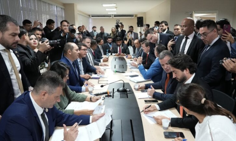 Saiba quem preside as comissões da Câmara Municipal de Manaus para o biênio 2025-2026