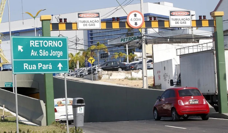 Trecho de passagem subterrânea do bairro São Jorge é interditado para reparos