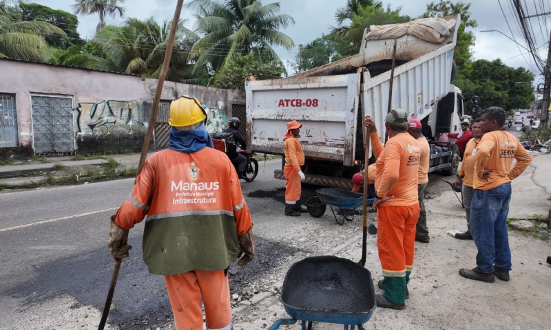 Trecho do bairro Redenção recebe obras de recapeamento da Prefeitura de Manaus