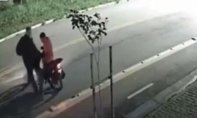 Médica é espancada por assaltantes que queriam roubar aliança de casamento; veja vídeo