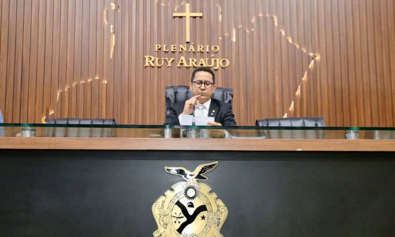 Deputado Daniel Almeida promove discussão sobre organizações sociais em audiência pública na Aleam