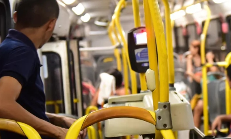 Justiça mantém suspensão de aumento da passagem de ônibus e valor se mantém R$4,50 em Manaus