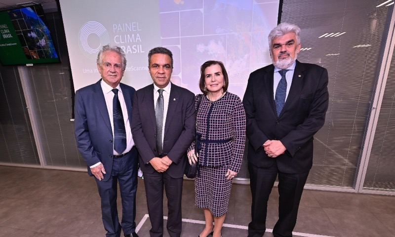 Presidente do TCE-AM participa do lançamento do Painel ClimaBrasil em Brasília
