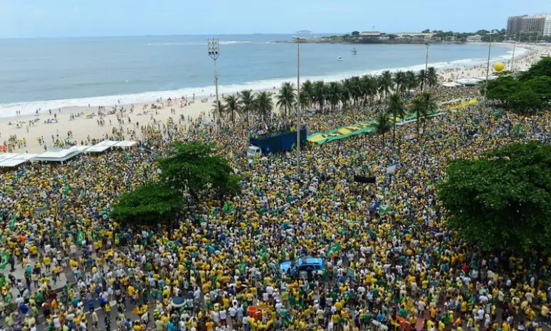 Bolsonaro cancela protestos contra Lula em Manaus para concentrar manifestações em Copacabana