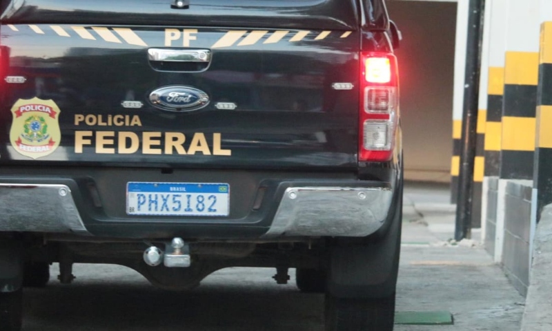 Urgente: Polícia Federal deflagra operação em condomínios de luxo em Manaus