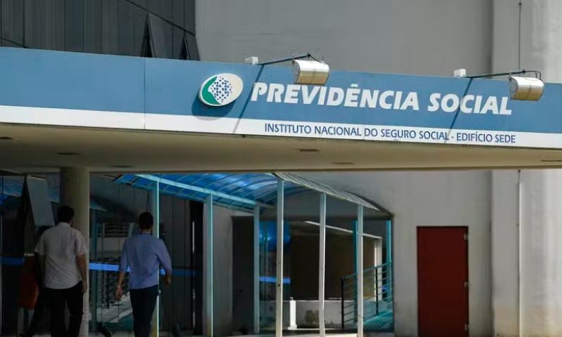 INSS antecipa pagamento de aposentados e pensionistas em março