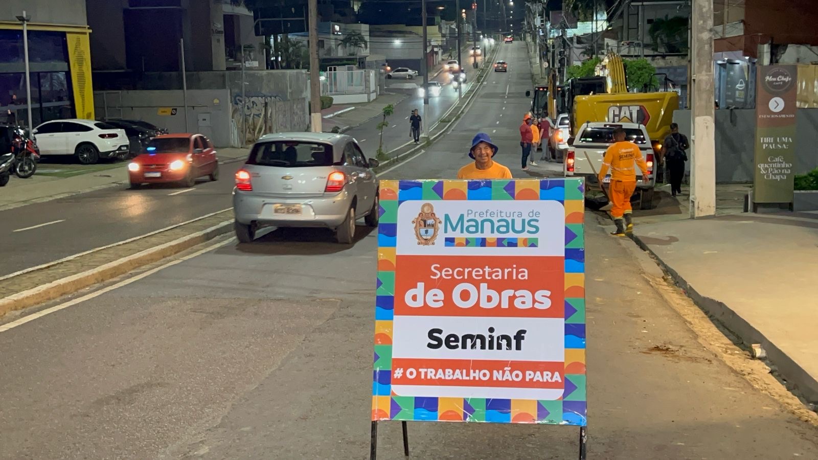 Prefeitura de Manaus interdita trecho da avenida Maceió para manutenção em rede de drenagem