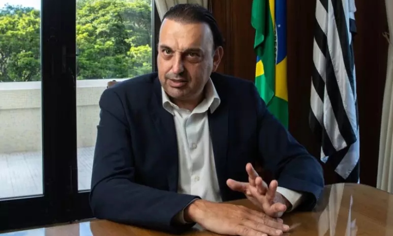 Homem tenta assaltar seguranças de político no Rio e leva a pior ; veja