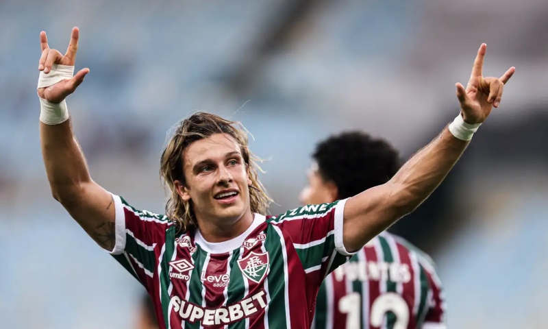 Fluminense goleia e se aproxima da decisão do Campeonato Carioca