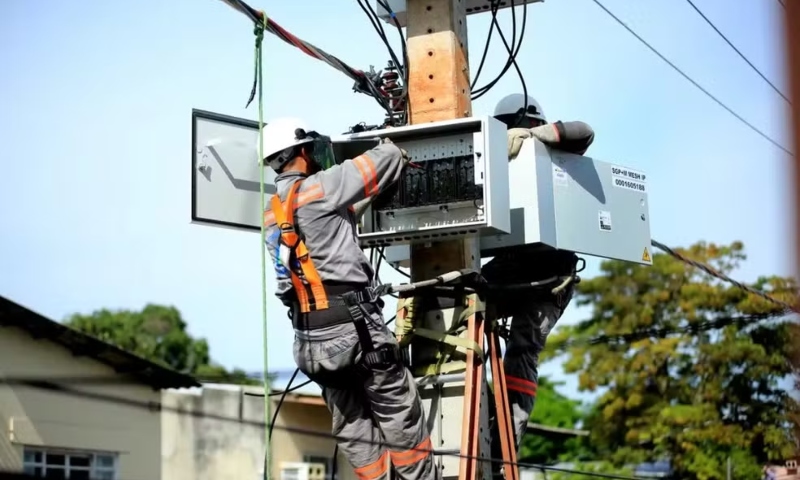 Quatro bairros enfrentam falta de energia neste feriado em Manaus; confira