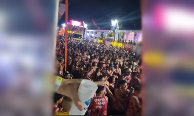 “Rodinha do Bem” com muita cerveja termina em porradaria no Carnaval; veja vídeo