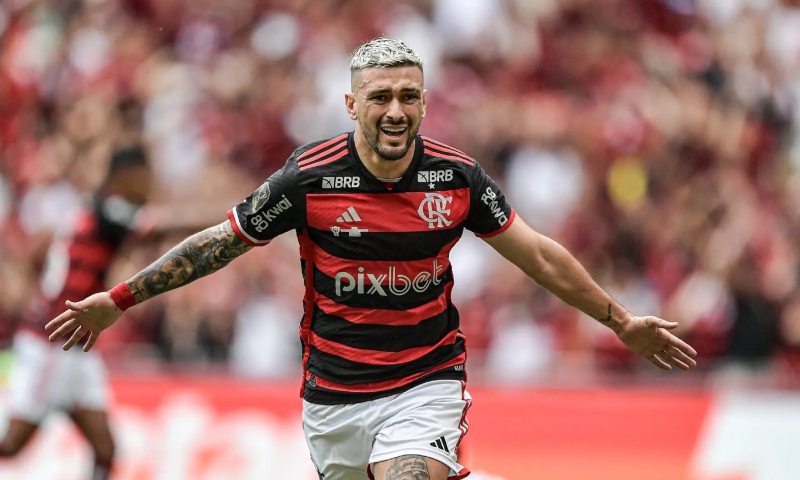 Flamengo homenageia Arrascaeta nesta quinta-feira (6)
